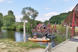 pic_Seeadler, Geheime Welt der Turisede, Holzhäuser und ruhige Heidedörfer